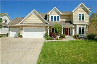 1st image of 2925 SE Belfry Dr