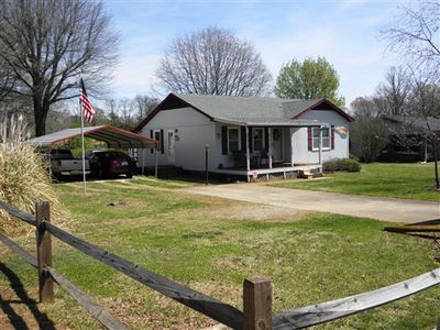 4188 River Rd, Hickory, NC, 28602