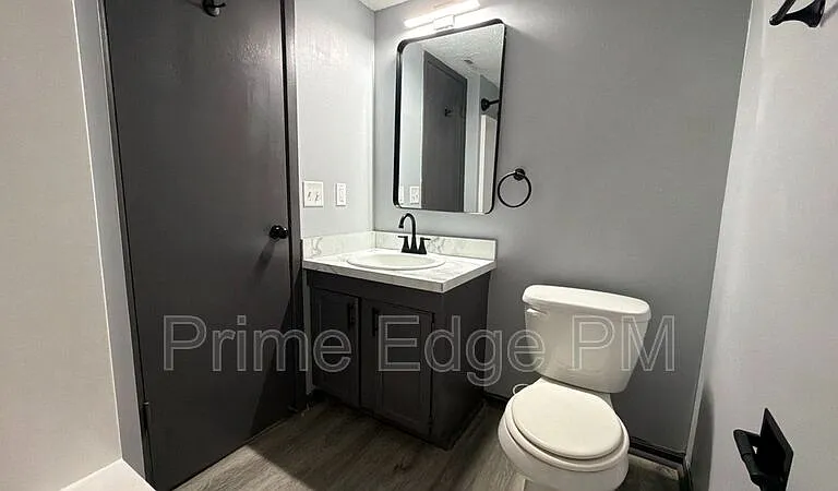 1121 N 28th St #4 — Photo 11