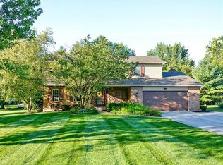 7413 Lake Lakota Cir, West Chester, OH