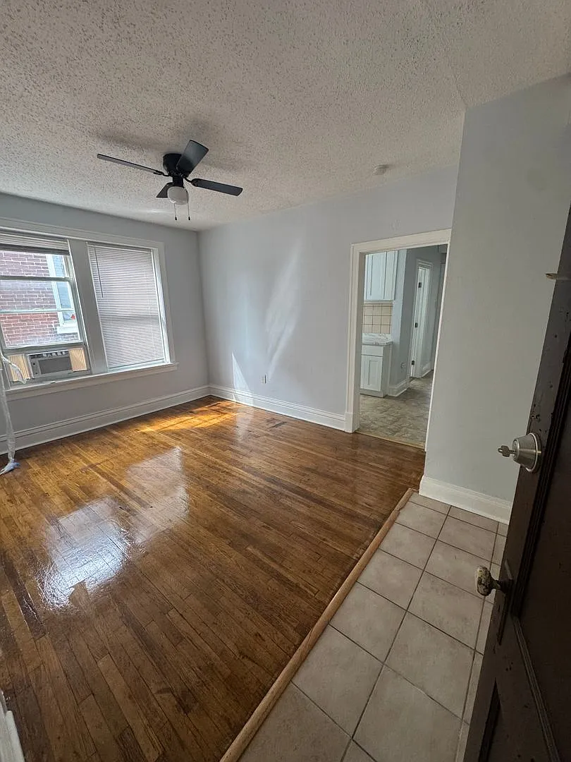 1817 Allen Ave — Photo 3