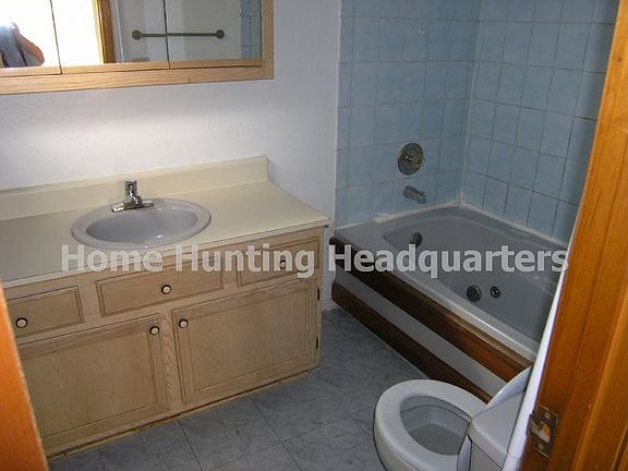 Bathroom1