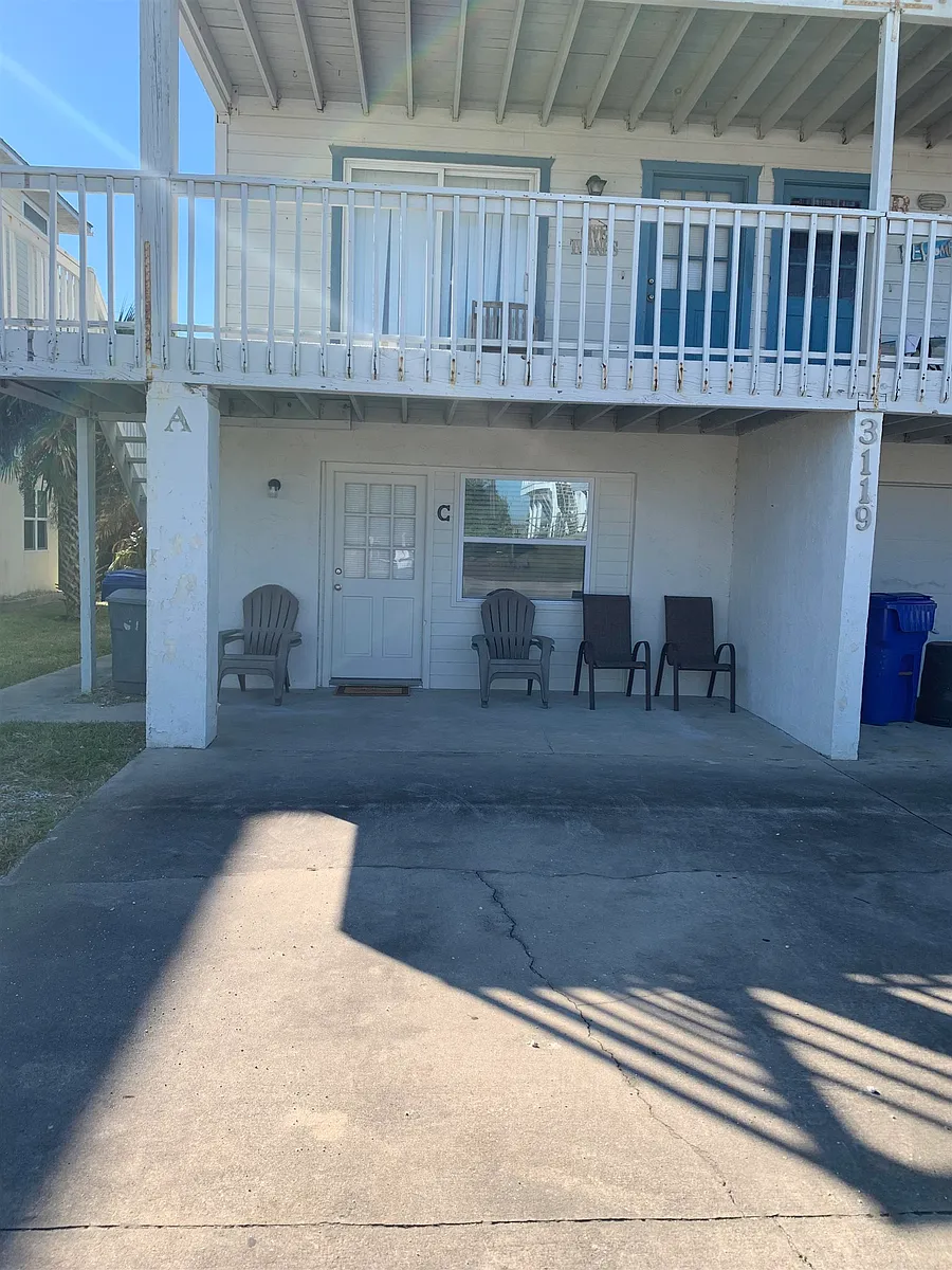 Building Photo - 3119 Coastal Hwy #C