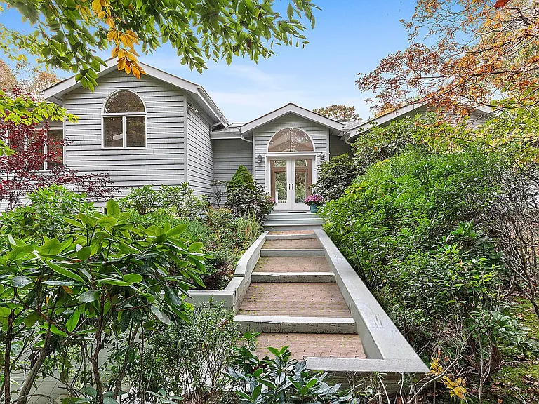 11 Sunburst Ln — Photo 18