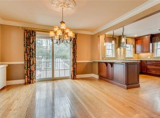 107 Roger Rd, New Haven, CT 06515