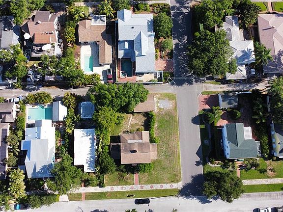 5th image of 255 19TH AVENUE NE LOT 12