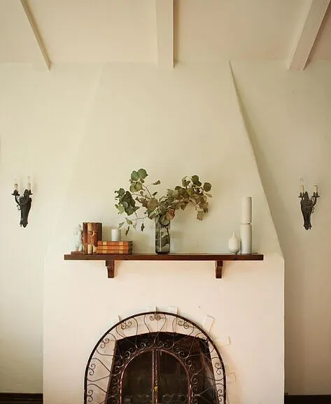 146 N La Peer Dr — Photo 16