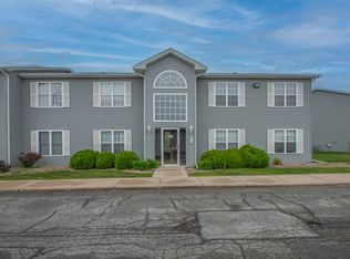 8243 Lincoln Cir APT B, Merrillville, IN 46410