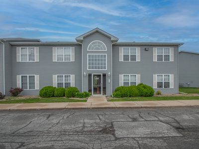 8243 Lincoln Cir APT B, Merrillville, IN, 46410