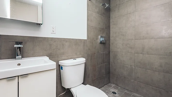 Rented by Nooklyn NYC LLC | media 5