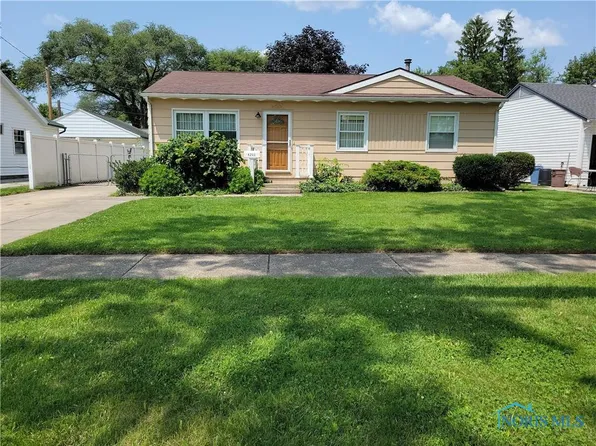 6213 Windamar Rd, Toledo, OH 43611