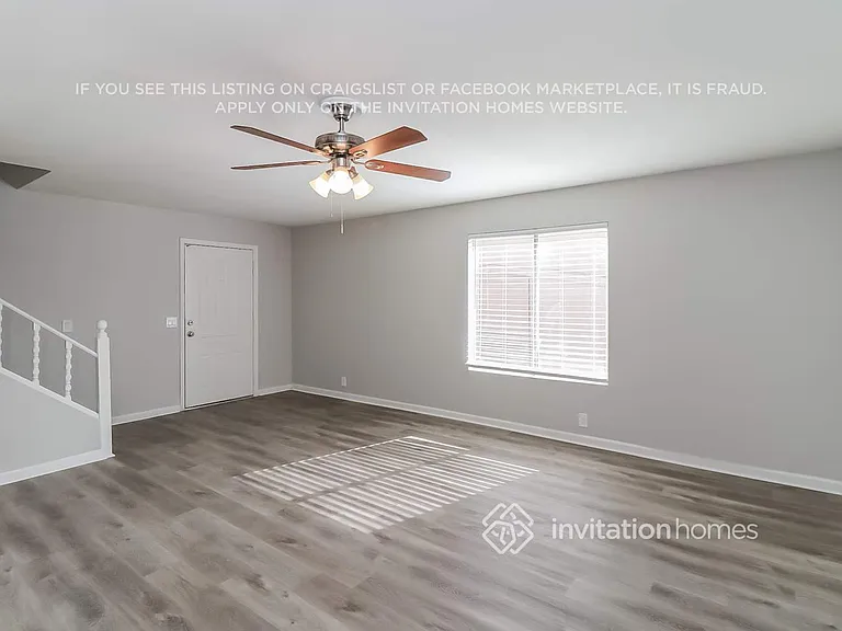 10026 N 66th Ln — Photo 2