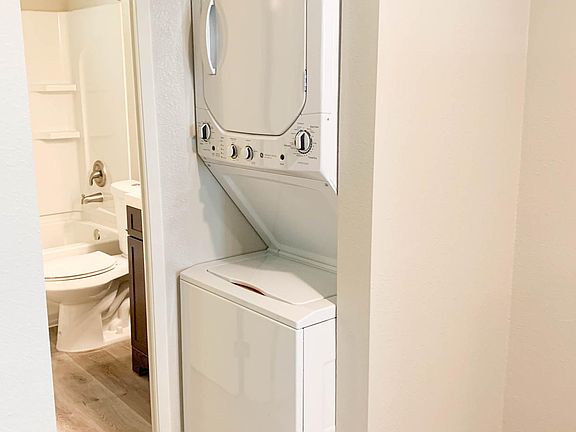 4th image of 4564 Hawley Blvd APT 2