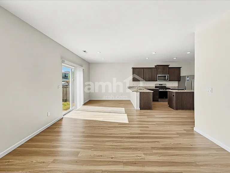 1215 W 17th Ave — Photo 6