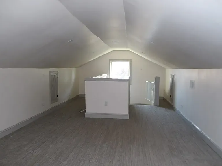 807 Holloway Ave — Photo 10