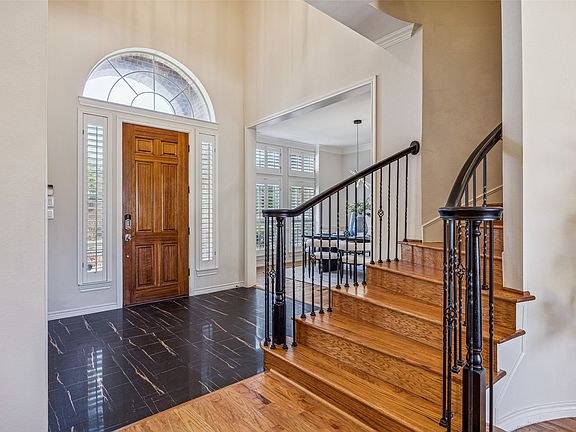 2nd image of 3703 Trailwood Dr