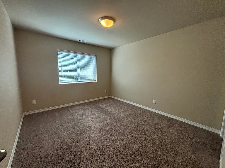 3676 SE Chesterton Dr — Photo 12