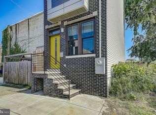 2463 Sepviva St, Philadelphia, PA