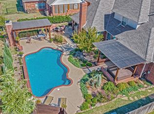 808 Meadow Ridge Rd, Norman, OK 73072