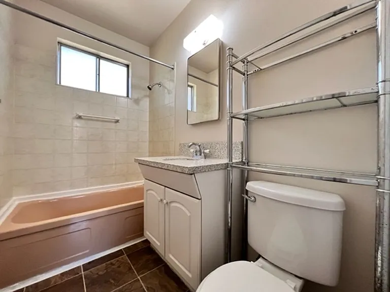 1813 N Harrison Blvd — Photo 10