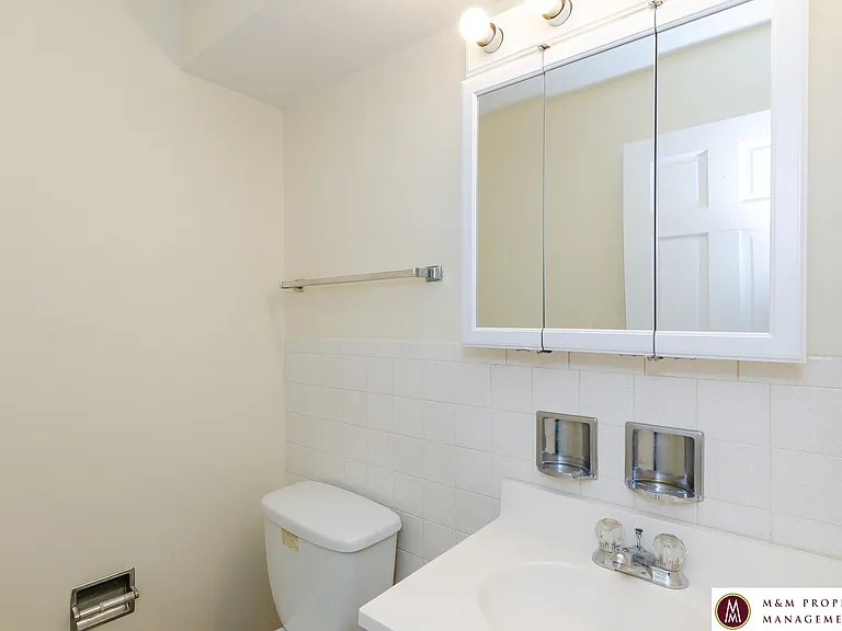 209 S. Oak Park Avenue — Photo 40