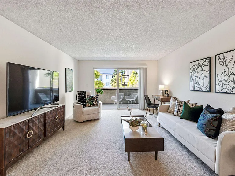 965 Shorepoint Ct #209 — Photo 9
