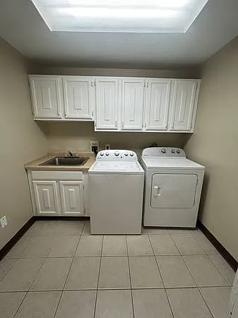 55 Arnold St — Photo 16