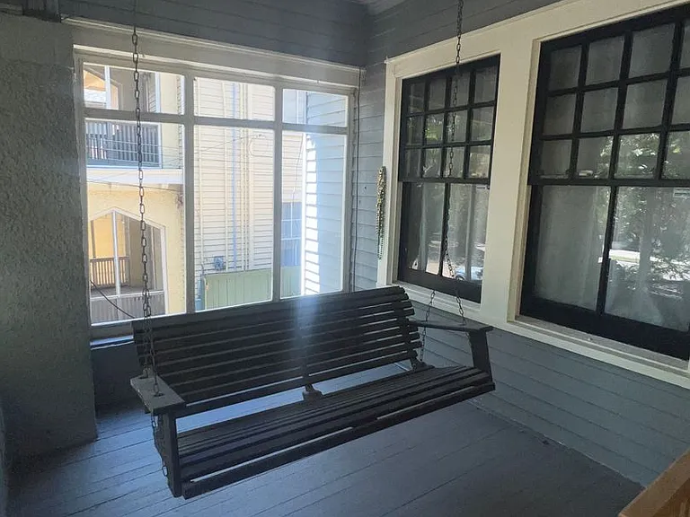 1720 Broadway St — Photo 2