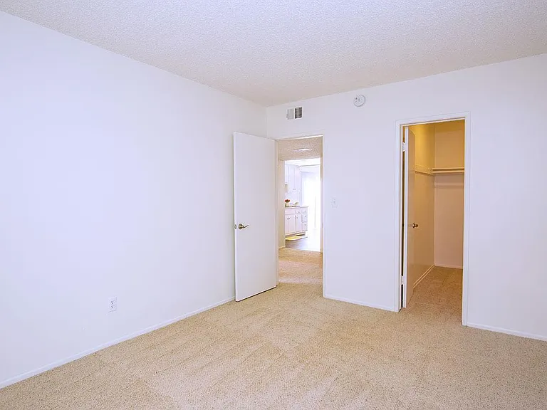 Saddleback Pines Apartment Homes — Photo 28