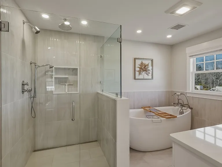 235 Brook St #2B — Photo 10