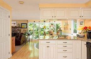 Open with great natural light