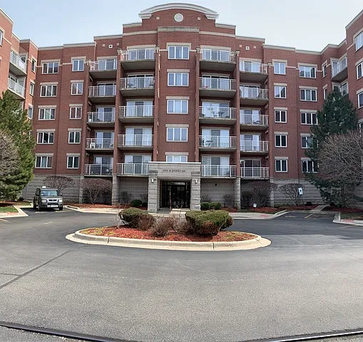 6560 W Diversey Ave #316D — Photo 1