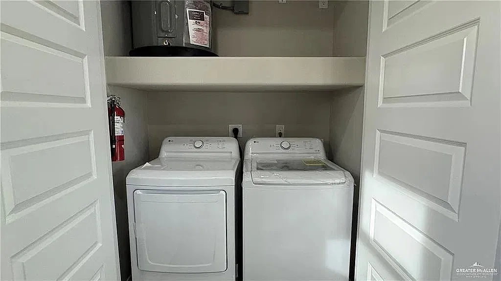 2313 N 43rd | 4 Plex — Photo 2