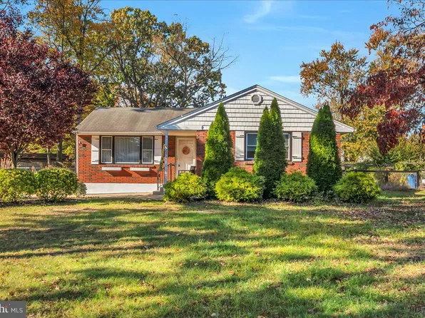 205 N Locust Ave, Marlton, NJ 08053