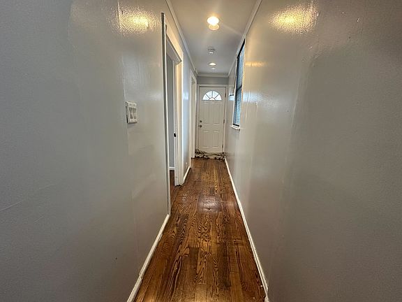 4th image of 71 Livingston Ave Floor 1