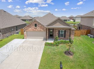 905 Lakeshore Village Pt, Slidell, LA 70461