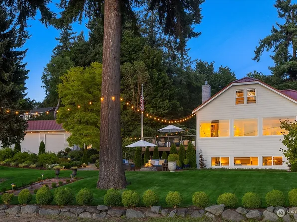 3828 Crystal Springs Drive NE, Bainbridge Island, WA 98110