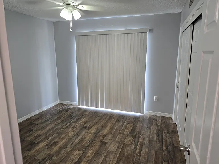 1006 W Baker St #203 — Photo 4