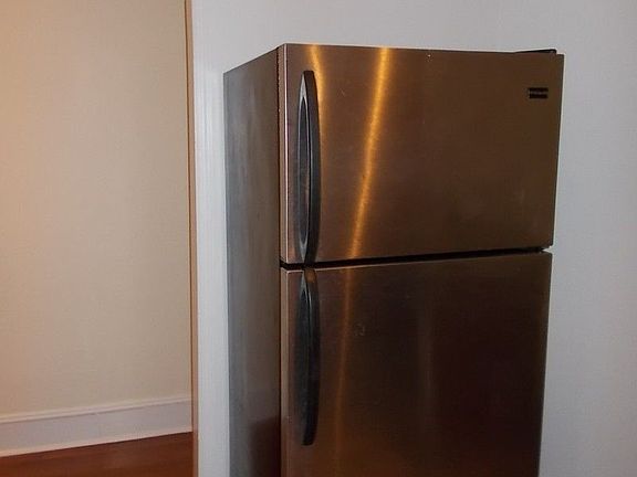 3rd image of 465 Park Pl APT 2L