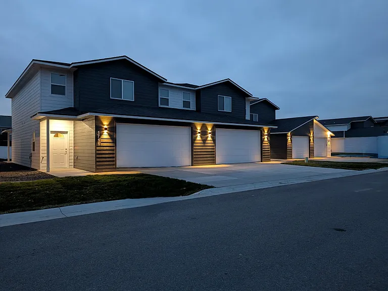1711 N Manifold Ln #1711 — Photo 2