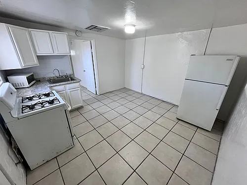 Floor plan RN423-F