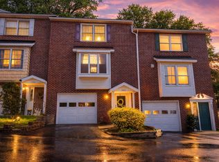 102 Stilwell Dr, Morgantown, WV 26505