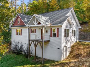 171 Rambling Trl, Hendersonville, NC 28739