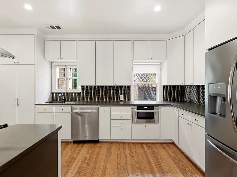 825 Thomasson Dr — Photo 12