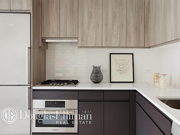 2nd image of 365 Bond St APT A317