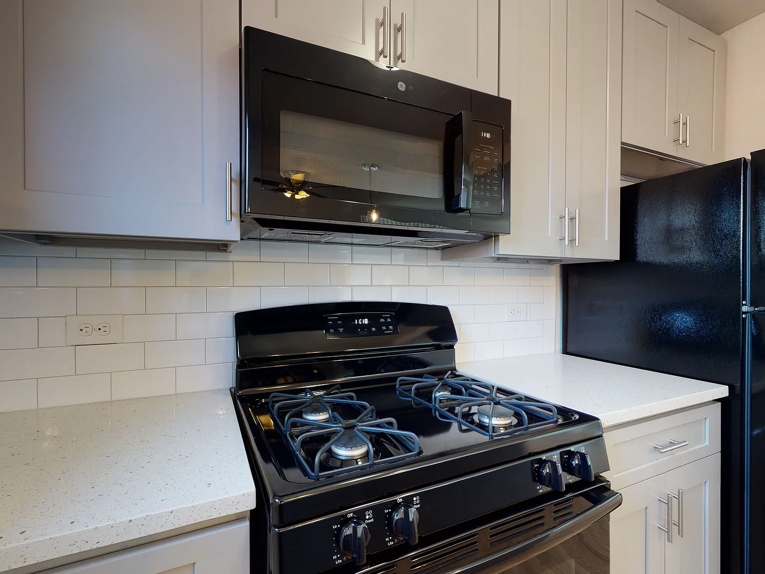 Harrison Apartments — Photo 4