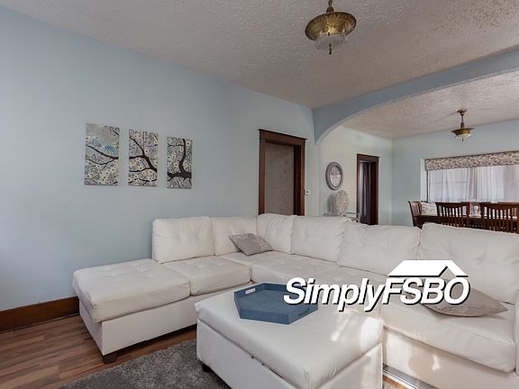 5th image of 2527 20th Ave