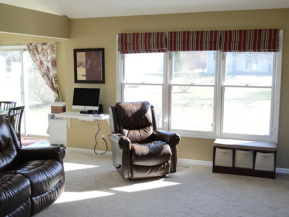4th image of 25670 Cypress Ct