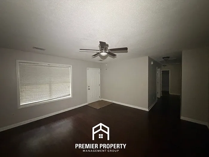 3605 Cordell St — Photo 2