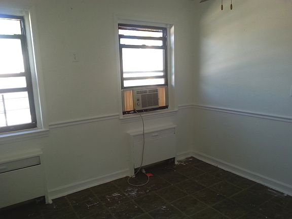 3rd image of 6972 137th St